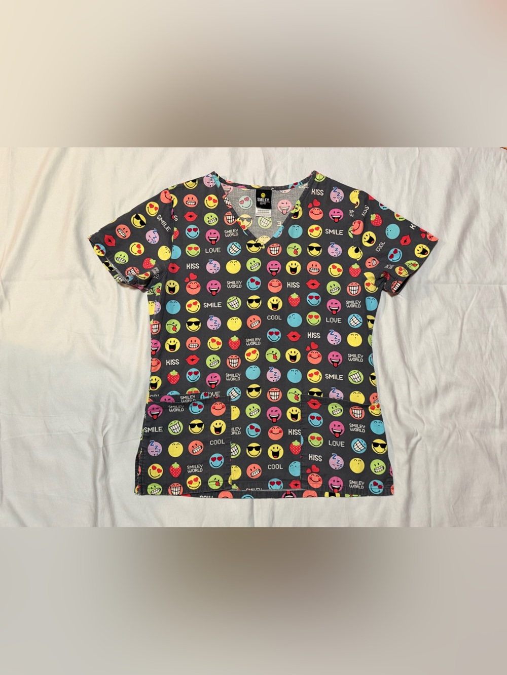 Smiley World Emoji‎ Print V-Neck 3 Pocket Medical Scrub Top XS 100% Cotton